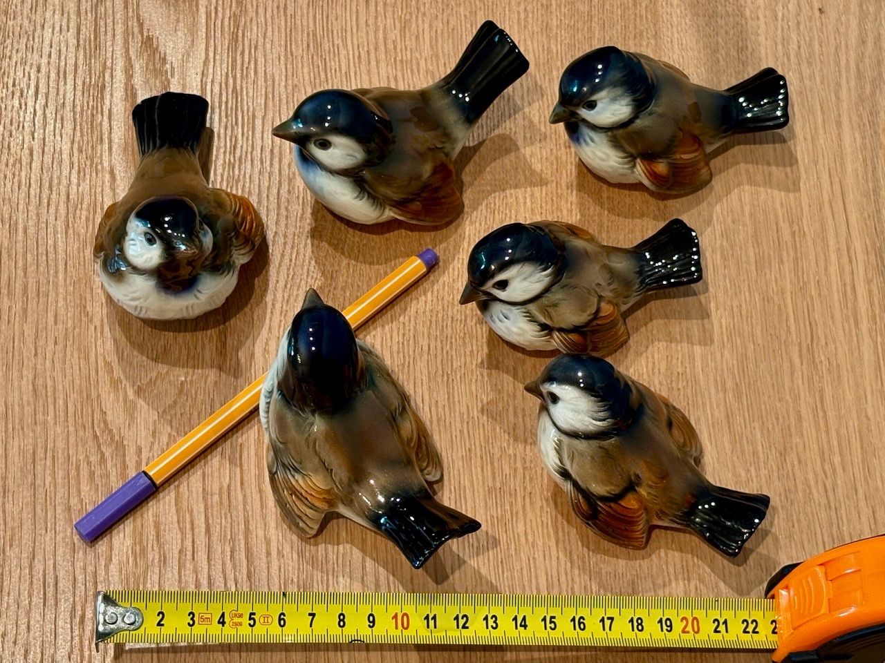Statuette: Sechs Spatzen aus Keramik, makellos – Usato da Rütihof venduto da Bashful 7