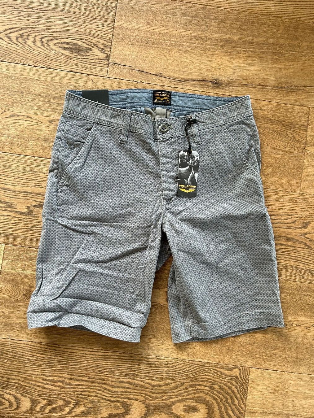 Pantaloni: Hose, Shorts, PME //NEU// 30 – Nuovo (secondo la descrizione) da Stettfurt venduto da outlet72