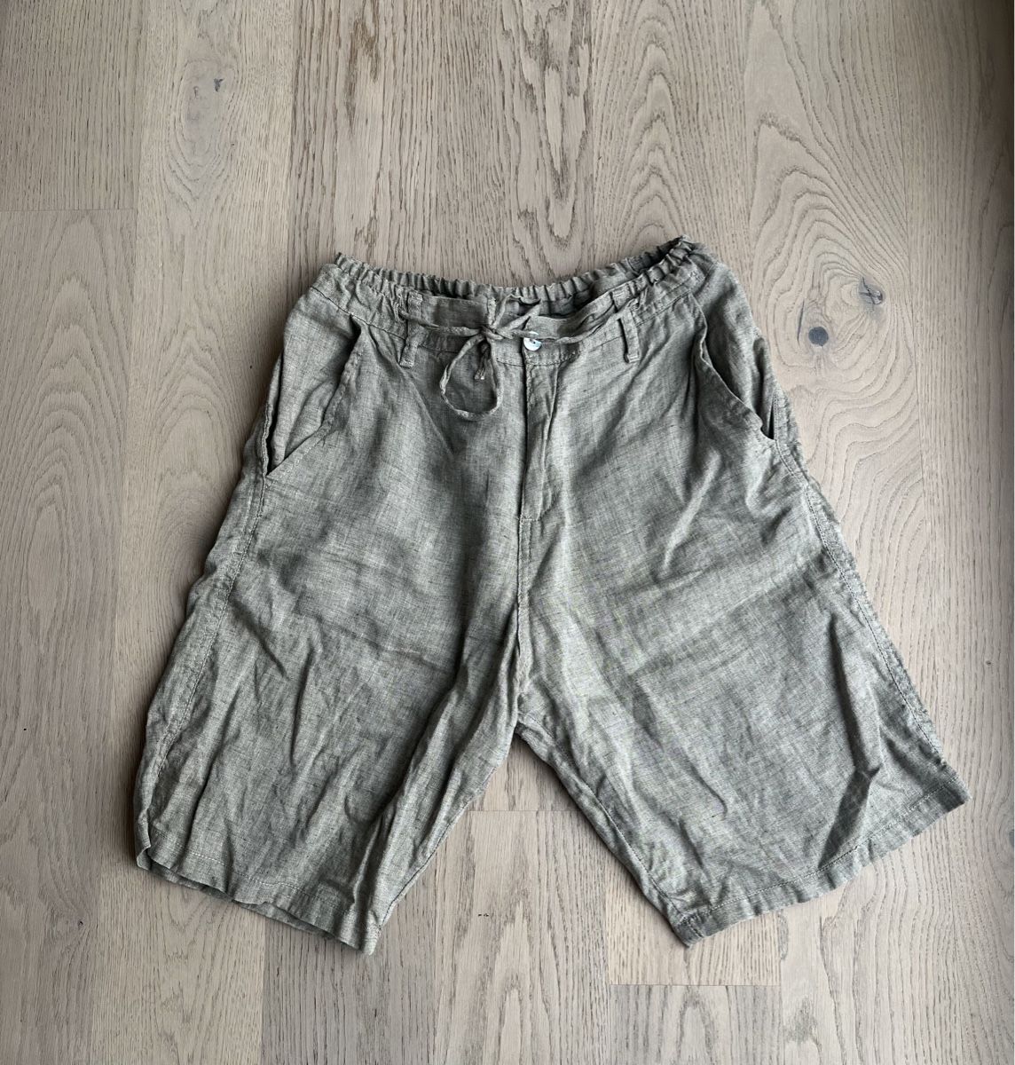 Pantaloni: Ismeralda Leinen-Bermudas, Gr. M, Sommer-Look – Usato da Winterthur venduto da saram26