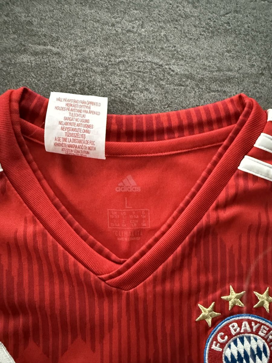 Adidas Leibchen & Hosen: FC Bayern München Trikot, Gr. 164 – Gebraucht aus Zürich von pluto124 2