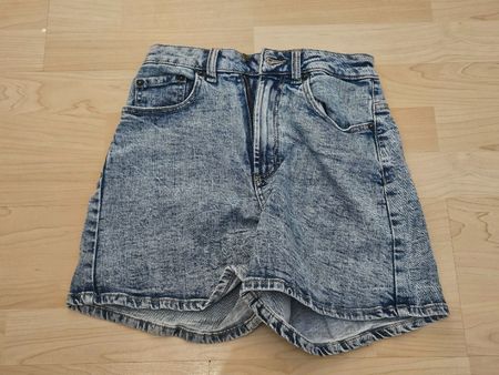 Dotti Denim Jeansshorts Grösse 4 verwaschener Look