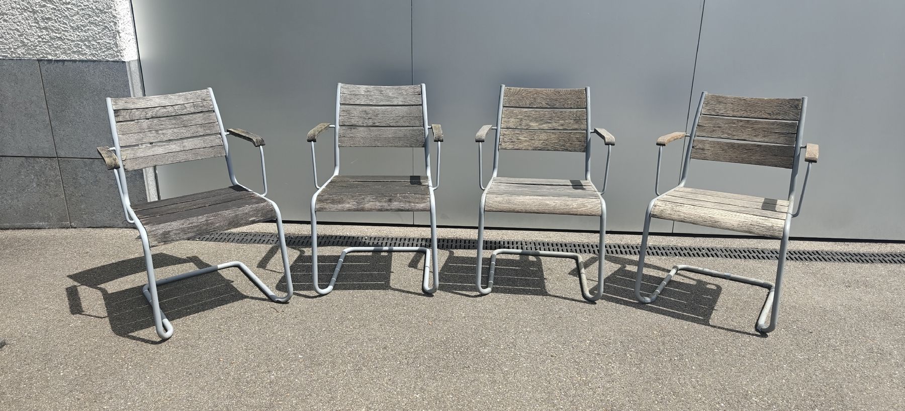 Sedie: 4 Teakholz Gartenstühle – Usato da Thalwil venduto da Tindra01