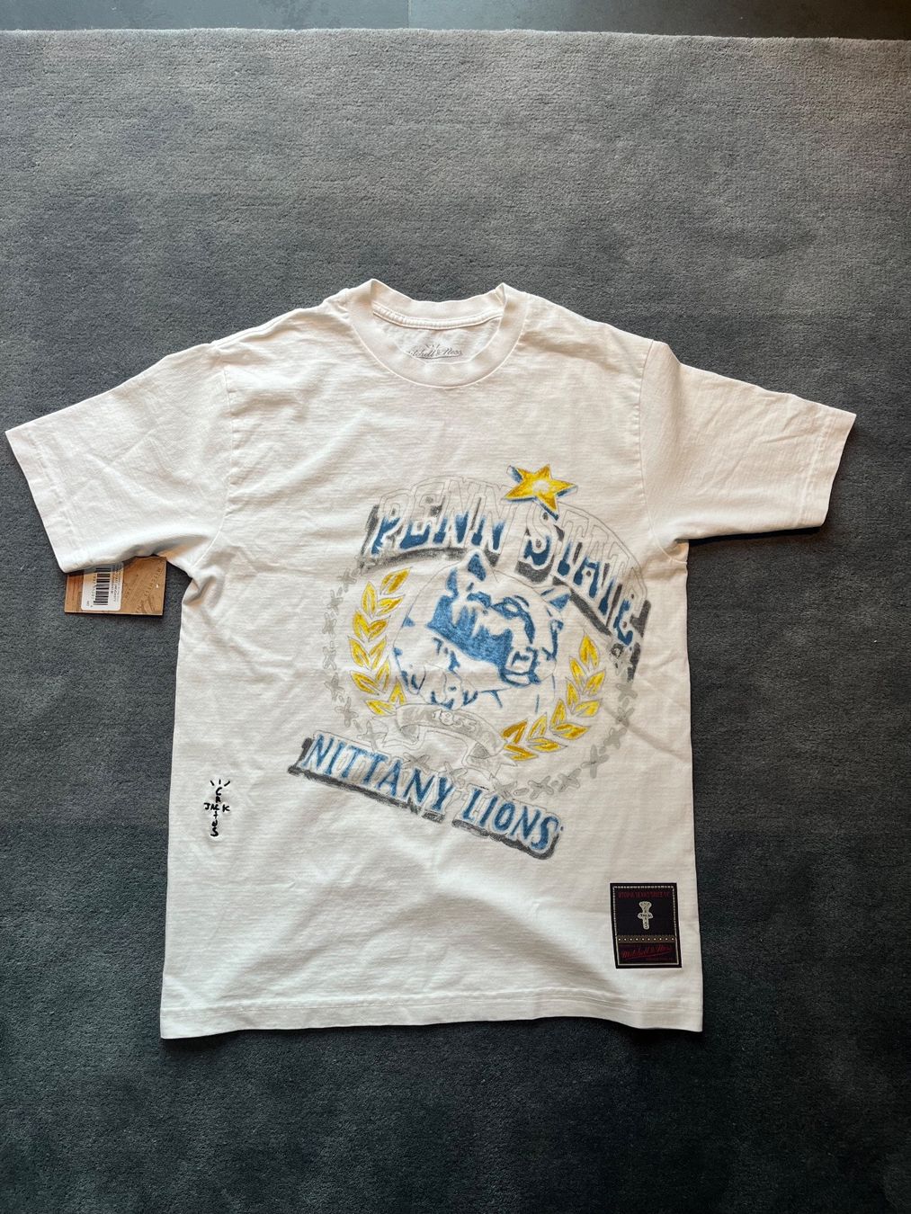T-shirt: Travis Scott Penn State T-Shirt Grösse M – Nuovo e nell'imballaggio originale da Herrliberg venduto da Ernesto002