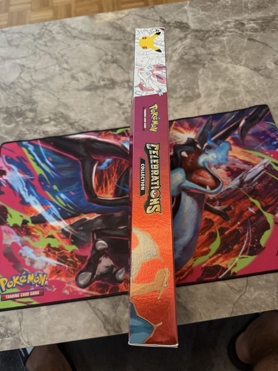 Pokémon Sammelbilder & Trading cards: 25 Celebrations Collection  Charizard & Sylveon V – Neu (gemäss Beschreibung) aus Buchs ZH von ber_wjl8 3