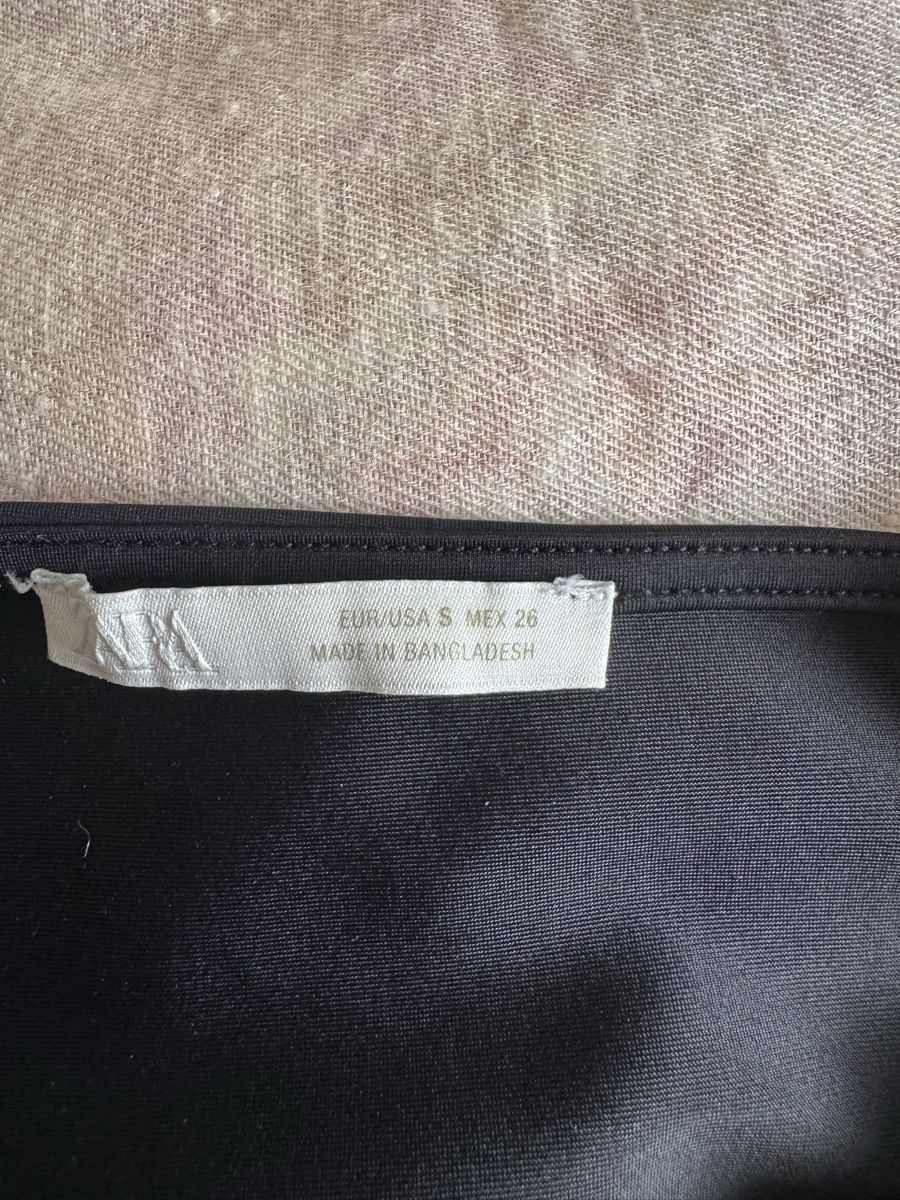 Zara Kleider: Zara black mini bodycon dress – Neu (gemäss Beschreibung) aus Aigle von 029_mbn 1