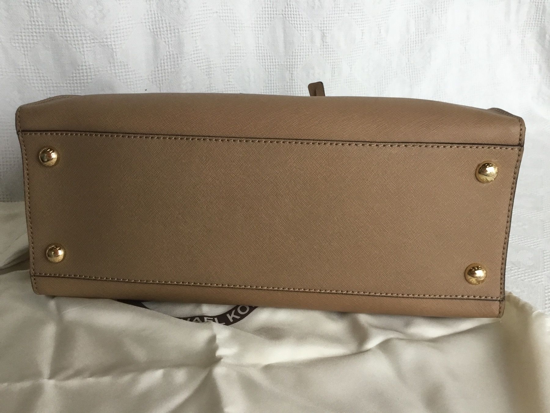 Michael Kors Taschen für Damen: Neuwertige grosse Michael Kors Tasche – Gebraucht aus St. Gallen von chamilla 6