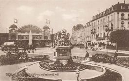 Basel (BS) – Straßburgerdenkmal mit dem SBB-Bahnhof