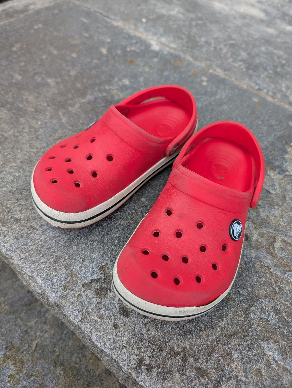 Crocs Scarpe per ragazzi: Sandalen Crocs, Grösse 27/28 – Usato da Winterthur venduto da voan