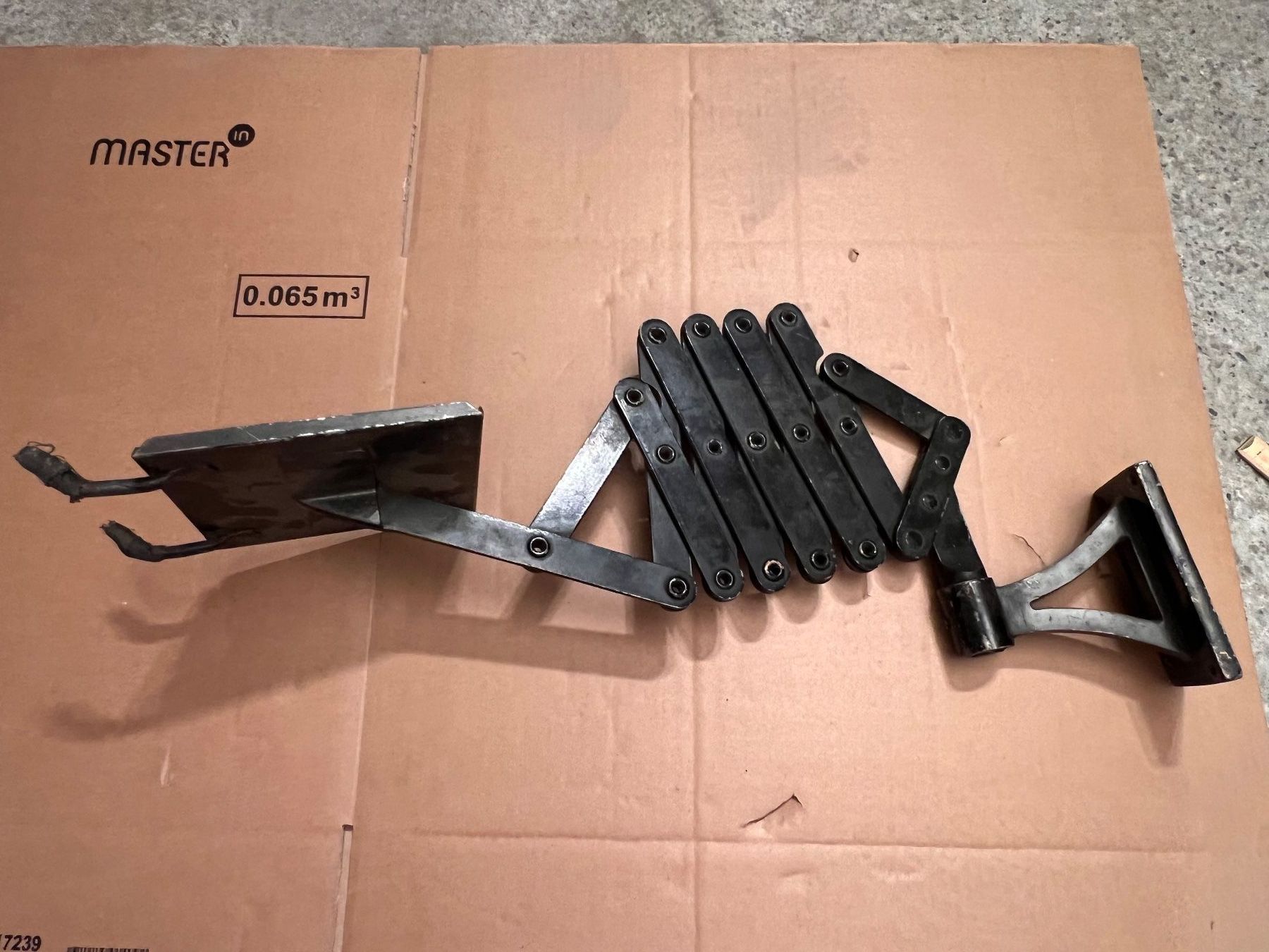 Travi: Alter scheren-Wandauszug 100cm lang – Usato da Biel/Bienne venduto da Jomazi 4