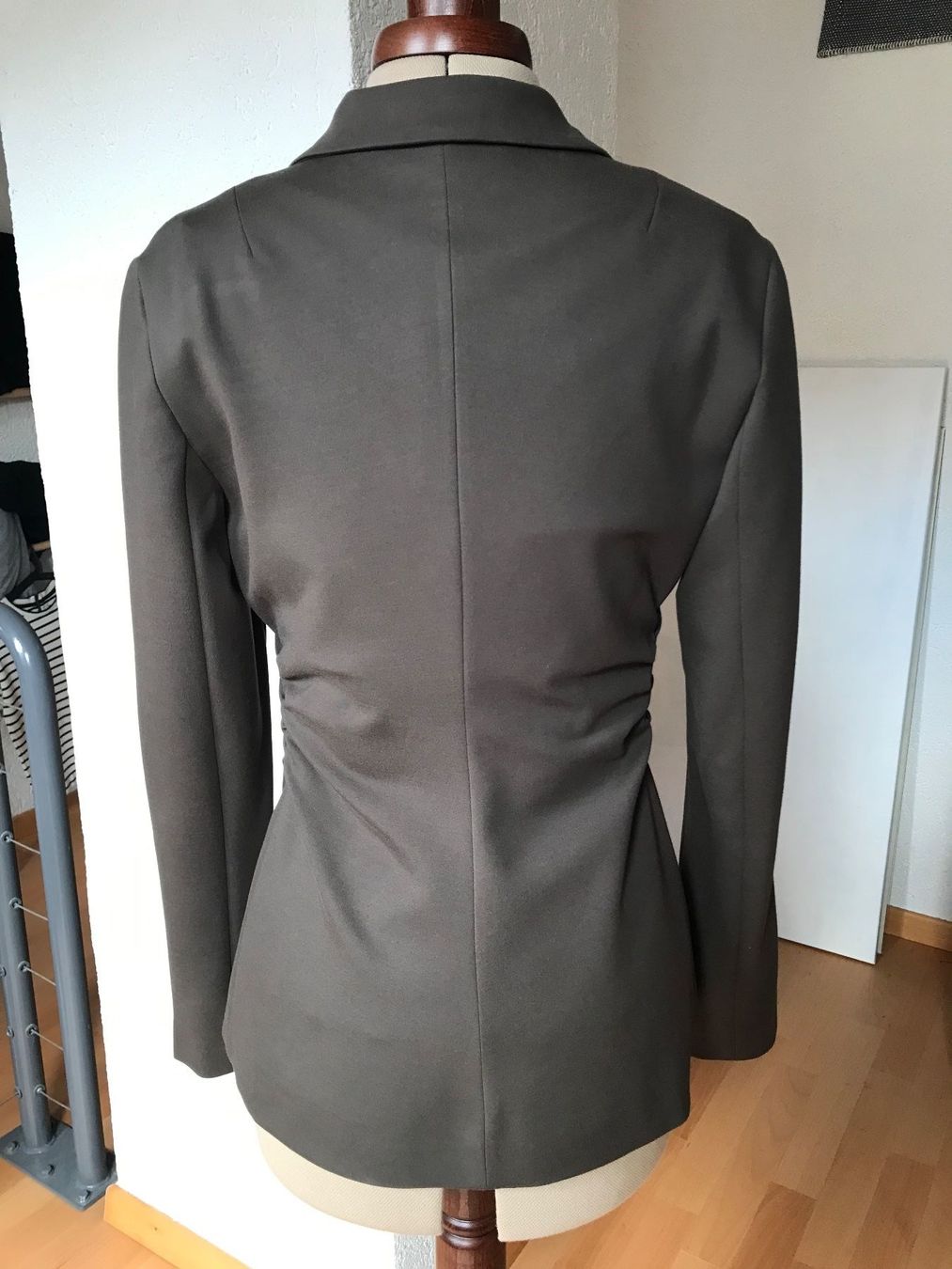 Zara Giacche: Blazer stretch Zara taille S – Usato da Basel venduto da Maria-Alexa 2