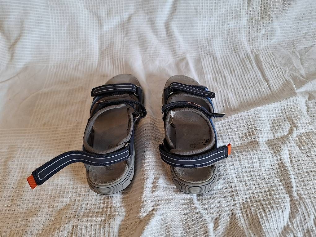 Scarpe per ragazzi: Sandalen Fila Gr.36 – Usato da Greifensee venduto da Timerons 4