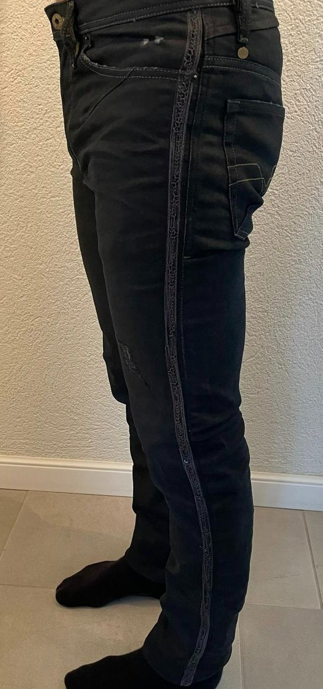 Diesel Pantaloni: Hose Diesel schwarz – Usato da Obfelden venduto da Sonne50 2