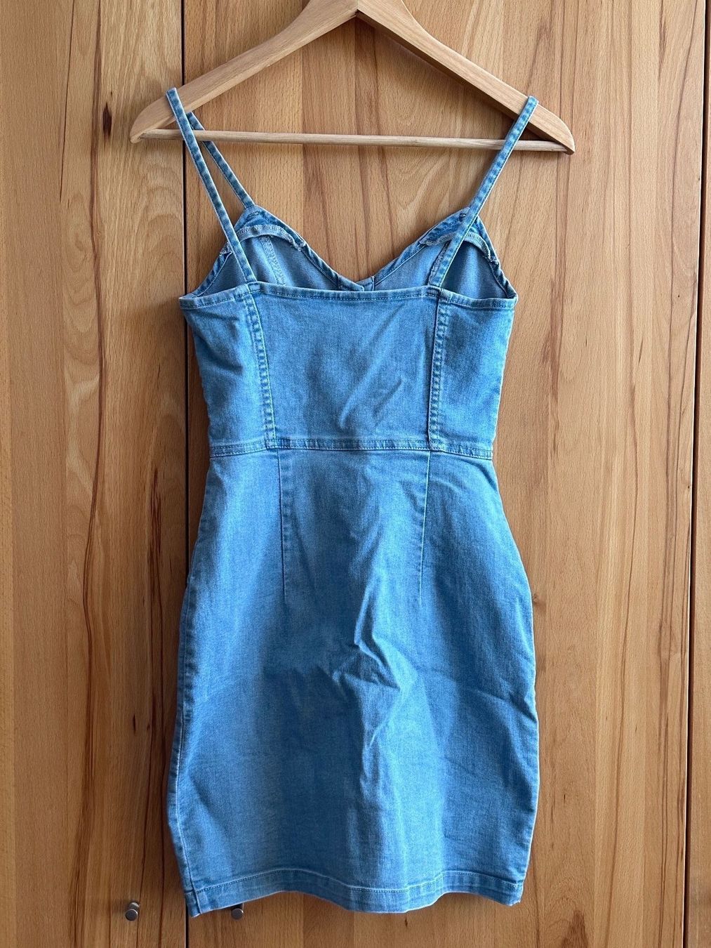 H&M Vestiti: Blaues dehnbares Jeanskleid – Usato da Schlieren venduto da car_2bwb 1