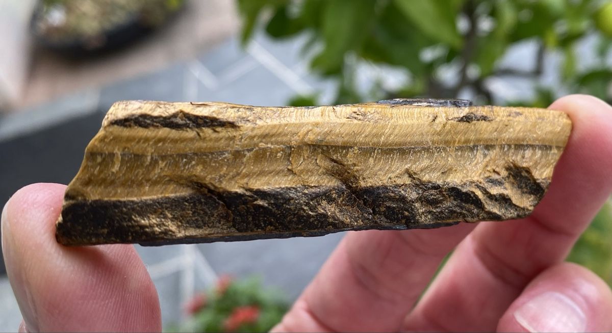 Minerali & Pietre curative: Schönes Stück Tigerauge  – Usato da Selzach venduto da 321compac