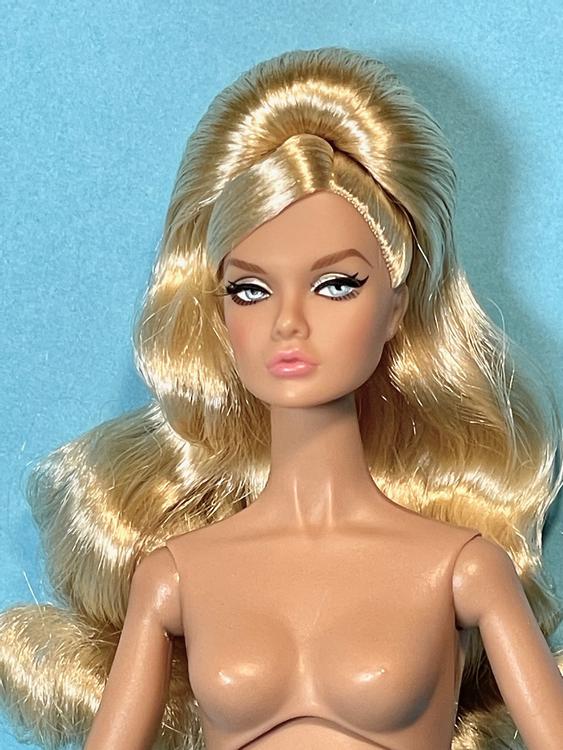 Poppy Parker Golden Glow NUDE doll, Palm Spring Collection