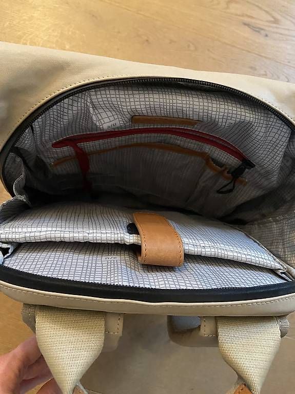 Zaini: Rucksack von aunts and uncles – Usato da Solothurn venduto da BaSiMa2017 2