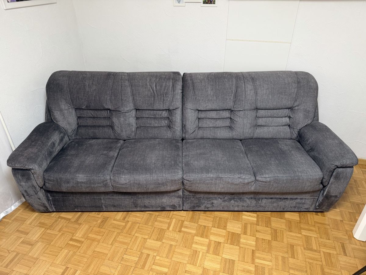 Conforama Sofas: Sofa 4-Platz grau Stoff – D'occasion à Wohlen AG par tiperio 2