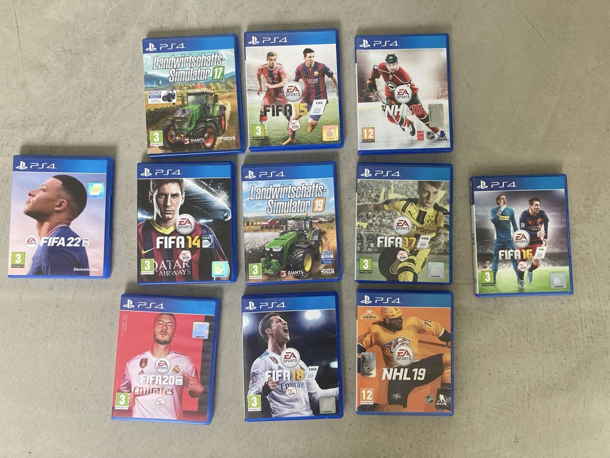 Giochi: PS4 Game Bundle: FIFA, NHL, Landwirtschafts Simulator – Usato da Steinmaur venduto da nit_mvk7