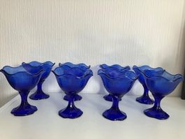 Lot de 8 Coupes à Glace, vintageLuminarc, verre bleu cobalt