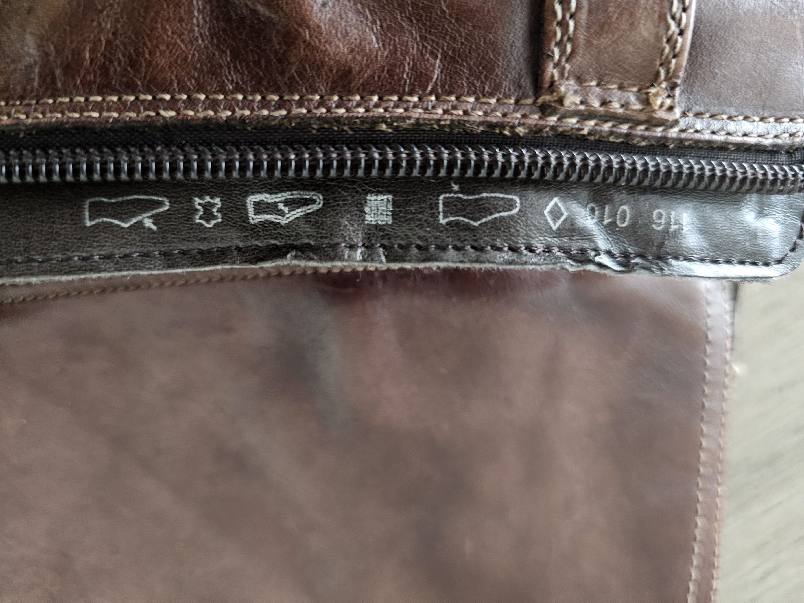 Scarpe da donna: Stiefel Leder Marke Pesaro Gr. 38 – Usato da Neukirch (Egnach) venduto da Bonita6 3