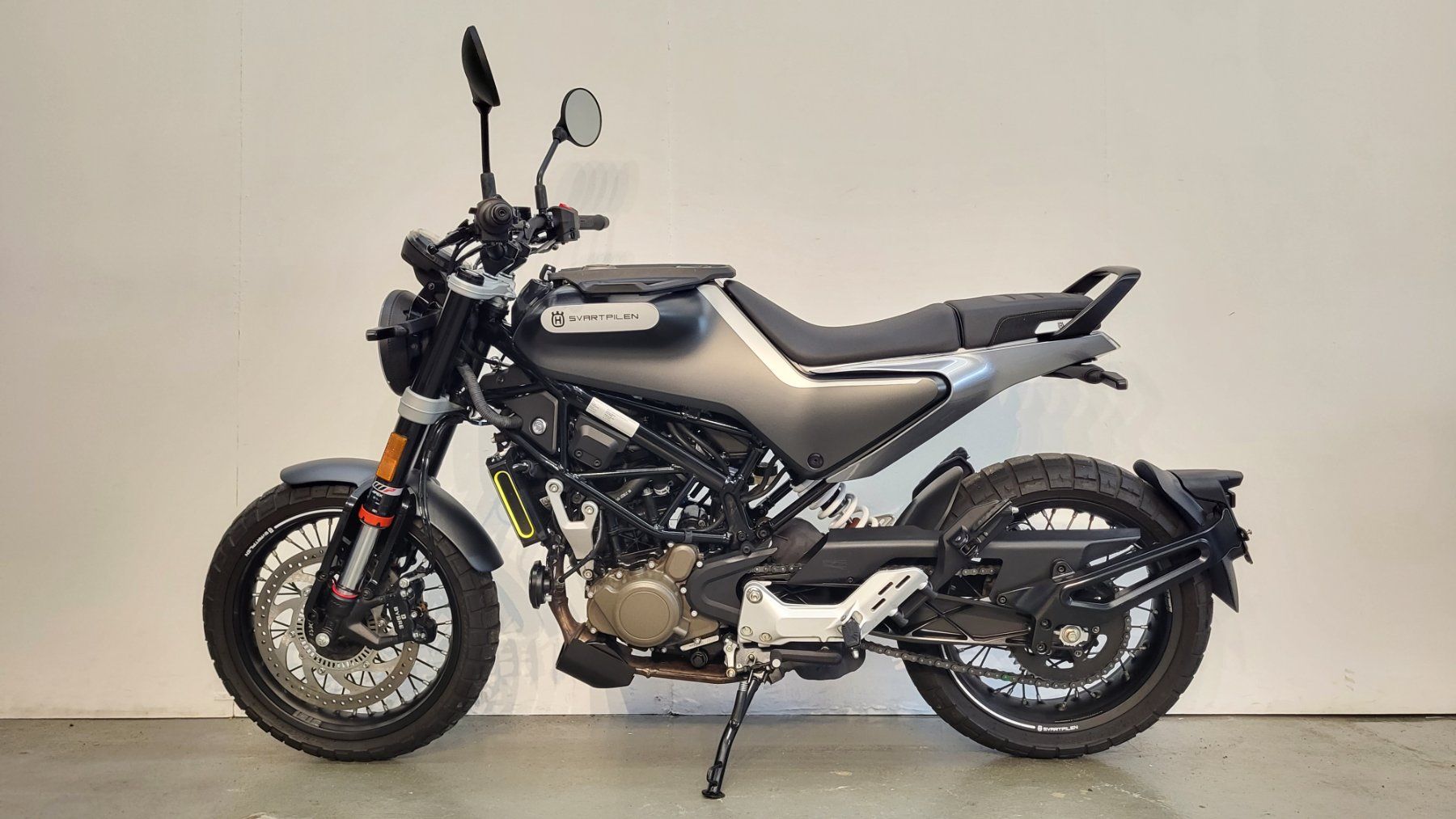 Husqvarna Strada: Husqvarna Svartpilen 125 – Usato da Tägerschen venduto da Moto-Welt 1