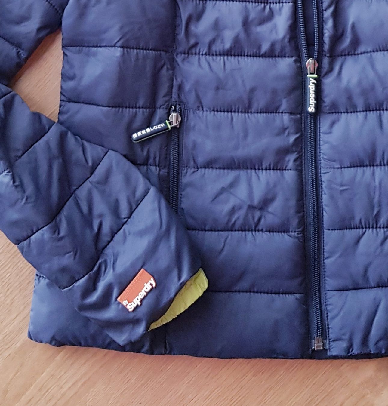 Superdry Giacche: Superdry gesteppte Jacke Gr.S – Usato da Gwatt (Thun) venduto da umwelt-brocki 3
