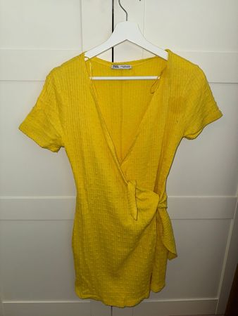 Sommerkleid gelb Gr. M Zara Wickelkleid luftig