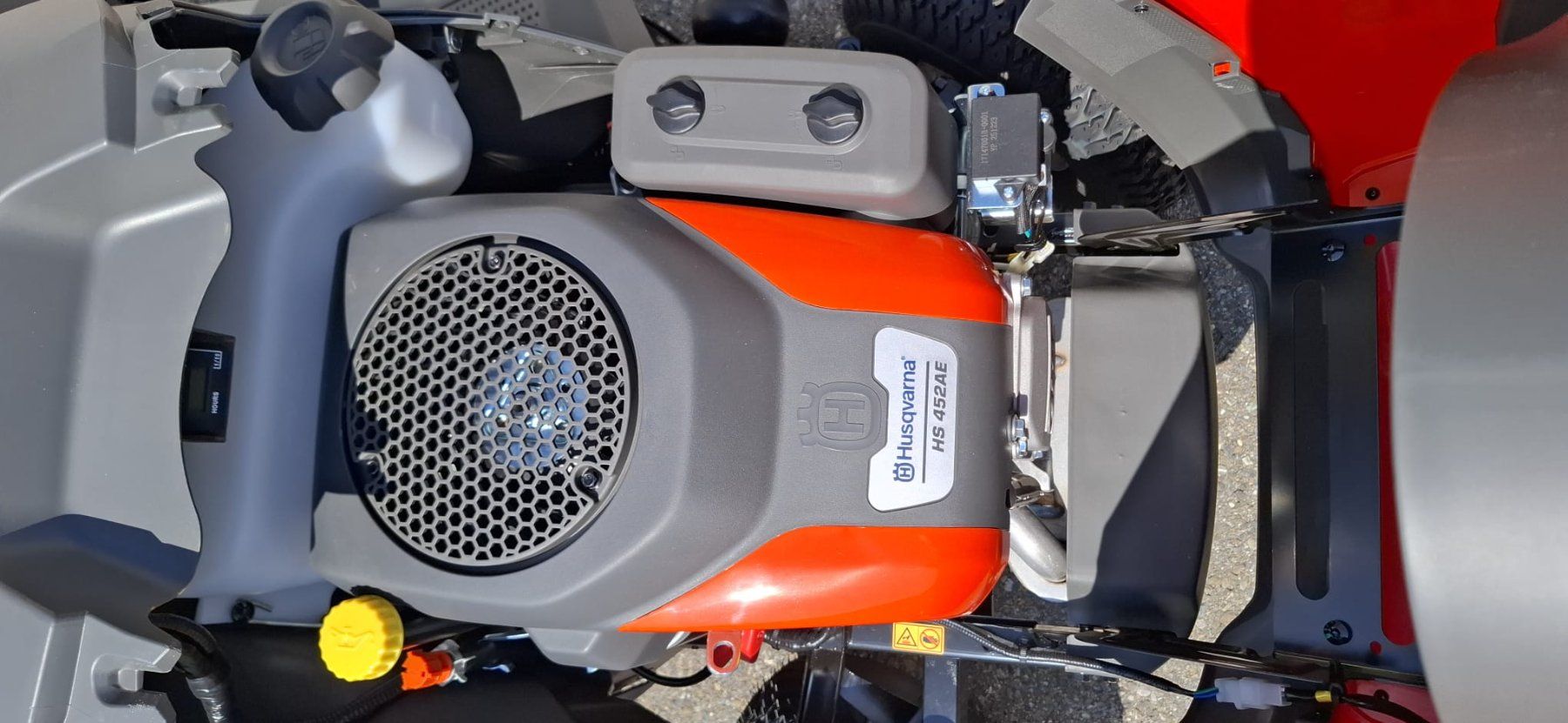 Husqvarna Tondeuses à gazon: Rasentraktor Husqvarna TC114 – Neuf avec emballage d'origine à St. Gallen par BGT02 3