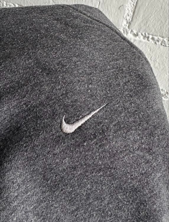Nike Maglioni & Felpe: ARK REWORKS Crop Nike Hoodie – Usato da Eggiwil venduto da kariiina 4