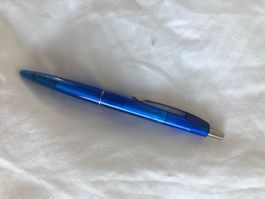 Blauer Kugelschreiber von Schneider