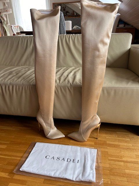 Casadei Damenschuhe: Bottes CASADEI 38 – Gebraucht aus Bursins von Mr1968