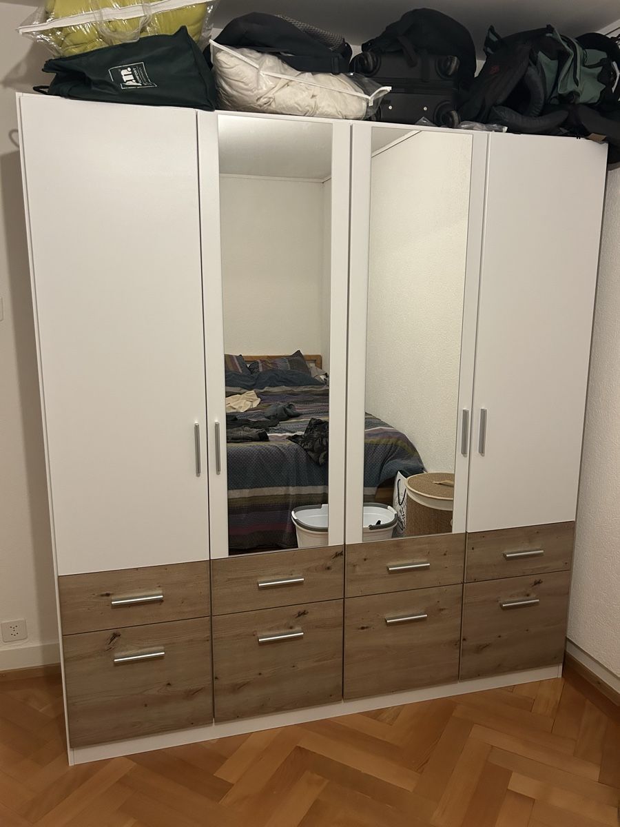 Schränke: Armoire 4 portes  – Neu (gemäss Beschreibung) aus Paudex von ale_w7nt