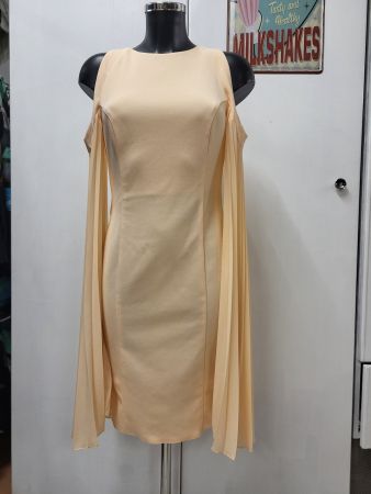 NEUES Rinascimento Kleid,Gr.M,29.90 statt 230.-