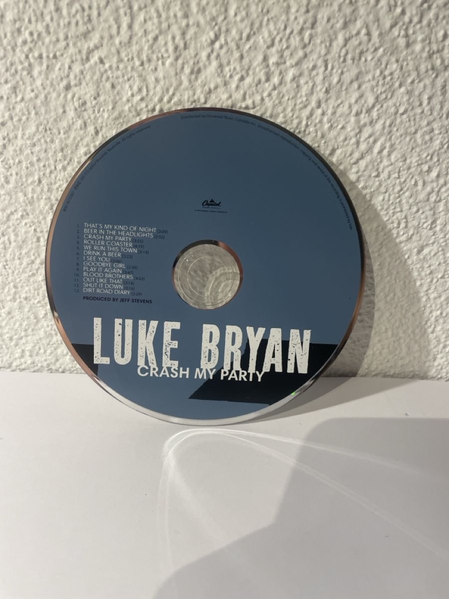 CDs: Luke Bryan Crash My Party CD – Gebraucht aus Sargans von Didis