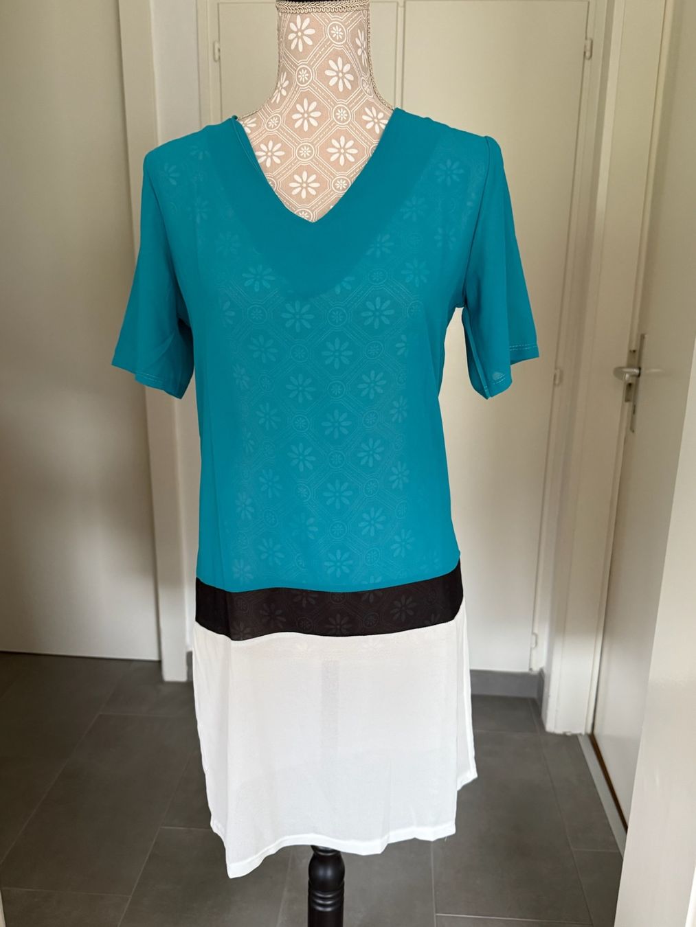 Vestiti: William de Faye - Robe - M - soie/polyester – Nuovo (secondo la descrizione) da Sion venduto da accroshoes