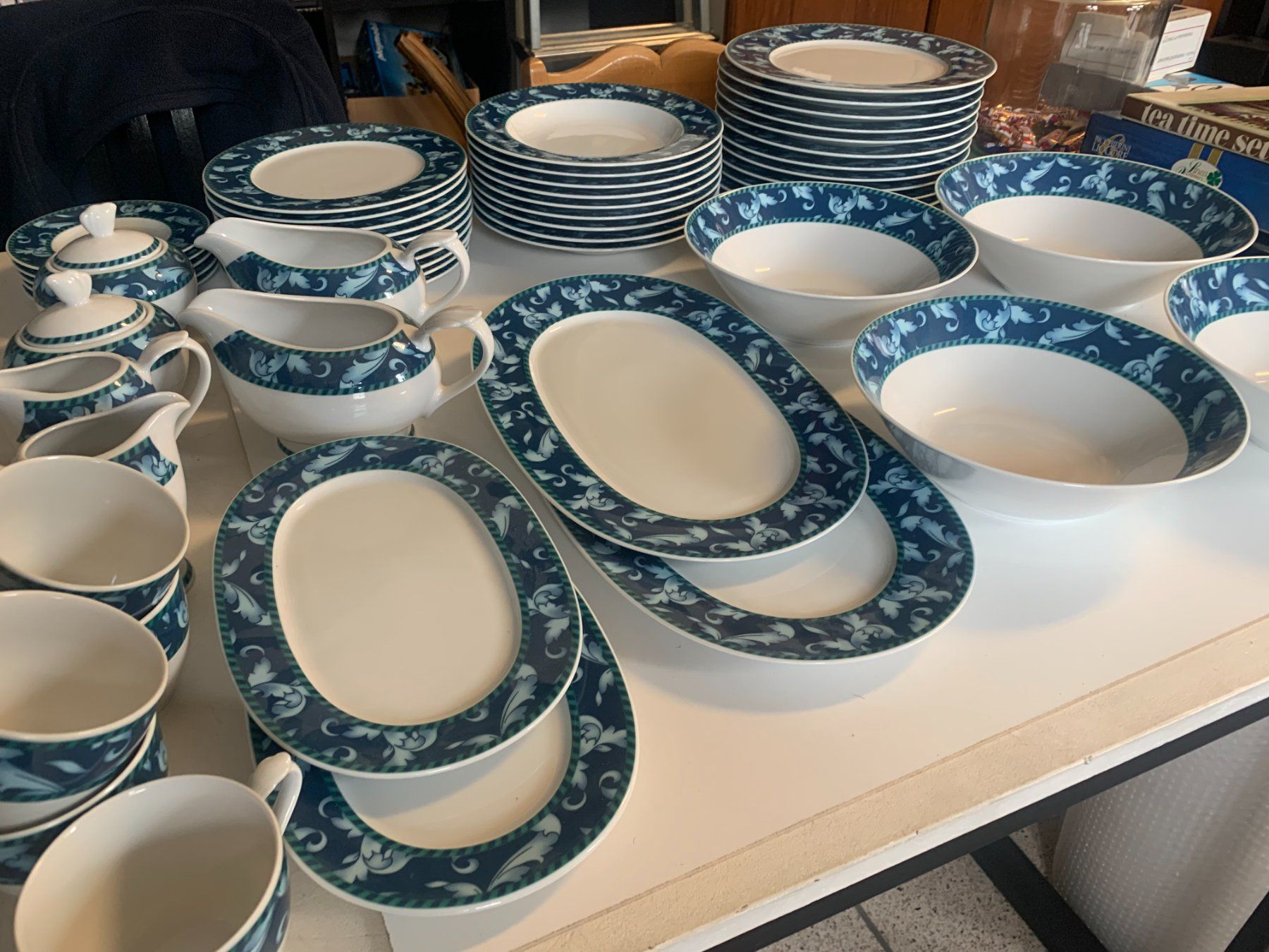 Set di piatti: 53 Teiliges Geschirrset Botticelli Design – Usato da Fislisbach venduto da chili2006 4