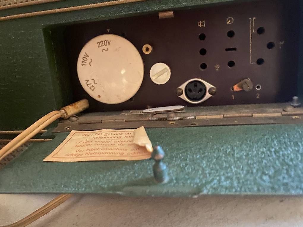 Giradischi: Tourne-disques – Usato da Lausanne venduto da fif_8dgg 1