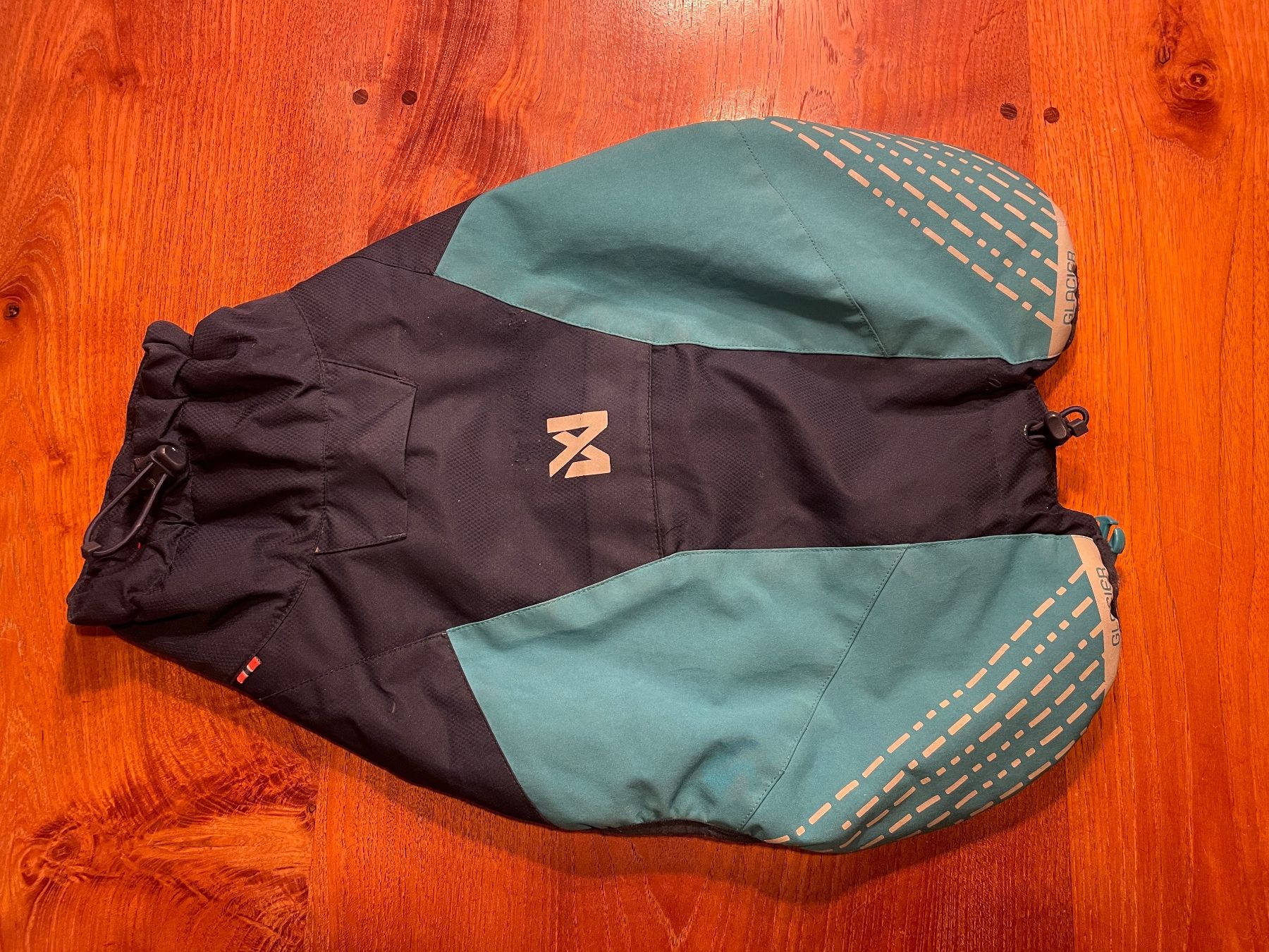 Non-Stop Dogwear Bekleidung: Non Stop Glacier 2.0 Hundewintermantel – Gebraucht aus Winterthur von sabinemarie