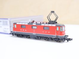 Hobbytrain Digital - Re 4/4 E-Lok H3021 Rot Spur N