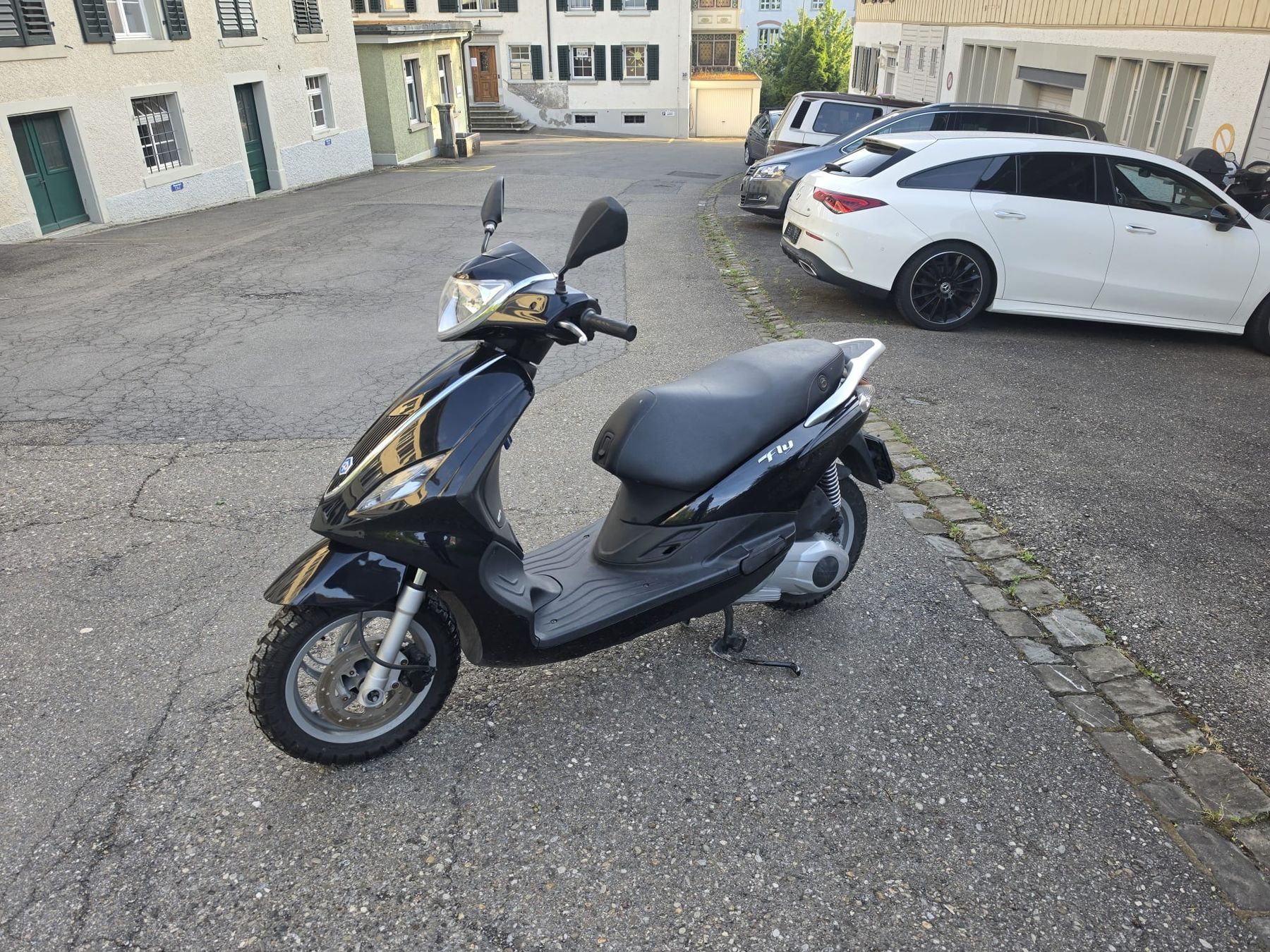 Piaggio Altro: Piaggio fly 125ie – Difettoso da Pfäffikon ZH venduto da okidokii 4