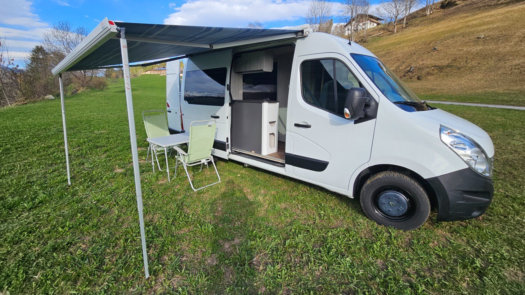 Renault Veicoli da campeggio: Wohnmobil/Camper Renault Master – Usato da Obersaxen venduto da Buehrerlf4 1