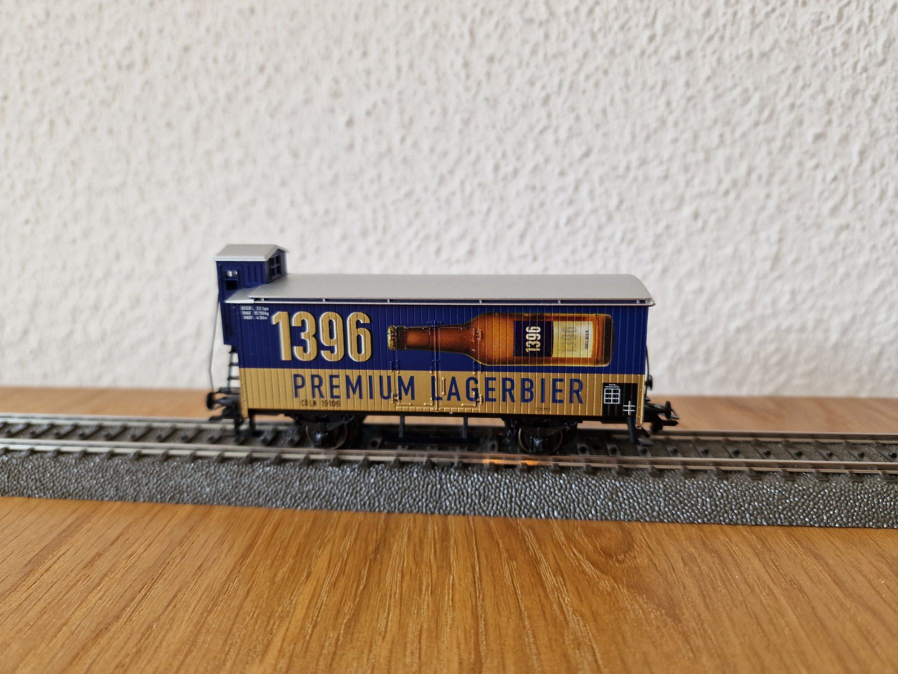 Märklin Modellini di ferrovie: Märklin Güterwagen Lagerbier H0 – Usato da Matten b. Interlaken venduto da lor_hr9w 1