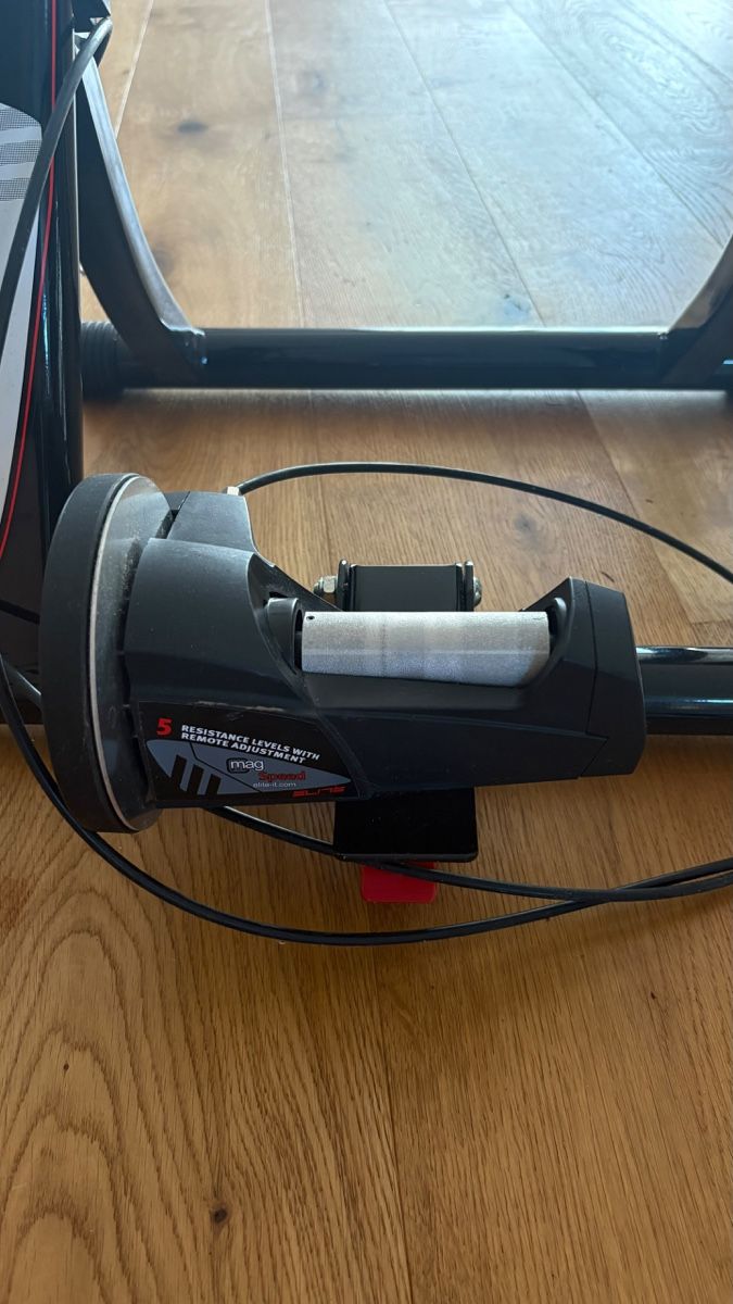 Vélos d'appartement: Elite Mag Speed Rollentrainer – D'occasion à Beringen par L.1995 4