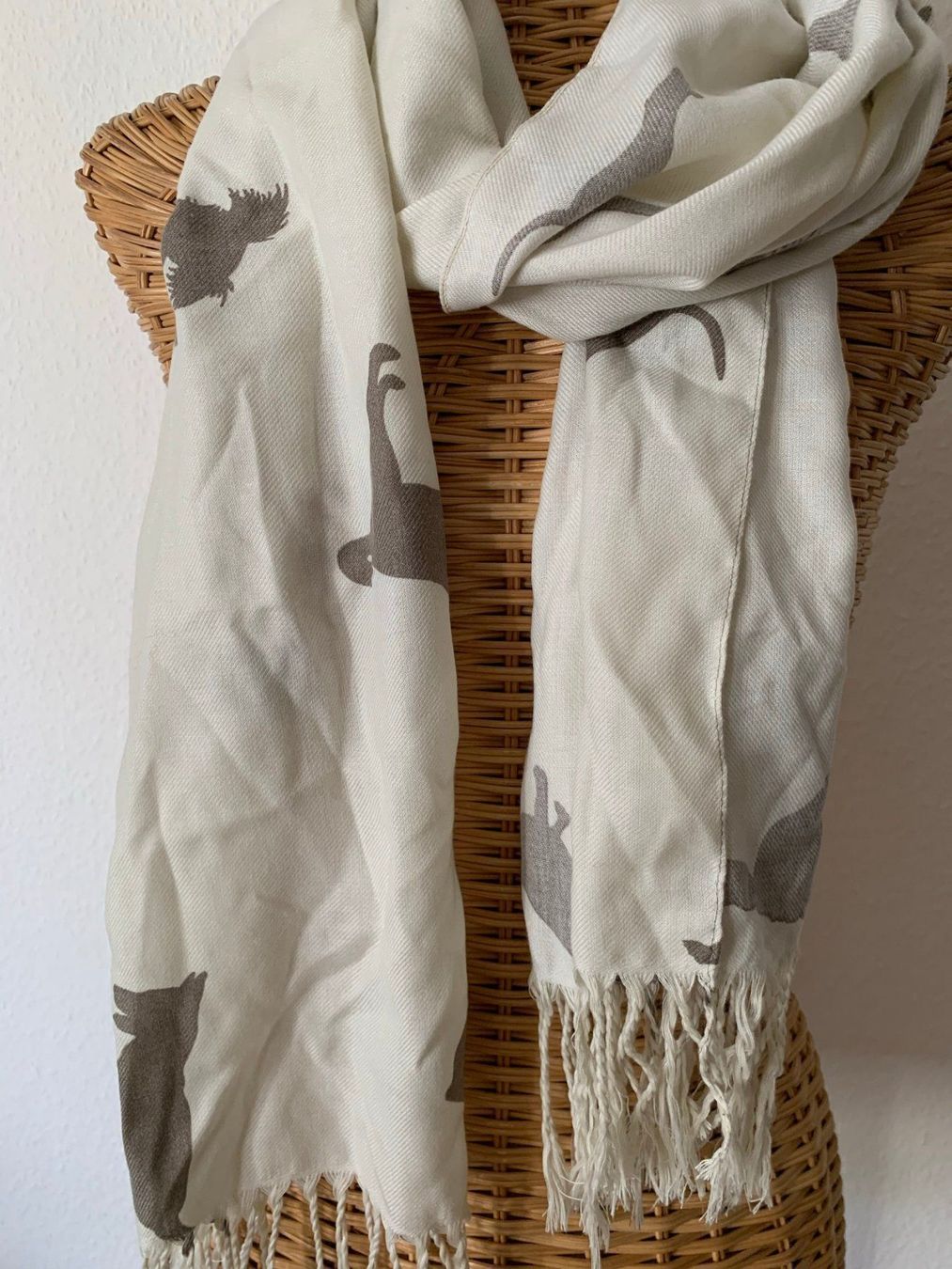 Foulard & Sciarpe: Schal Tuch beige mit Hunden – Usato da Zürich venduto da Diazaio 1
