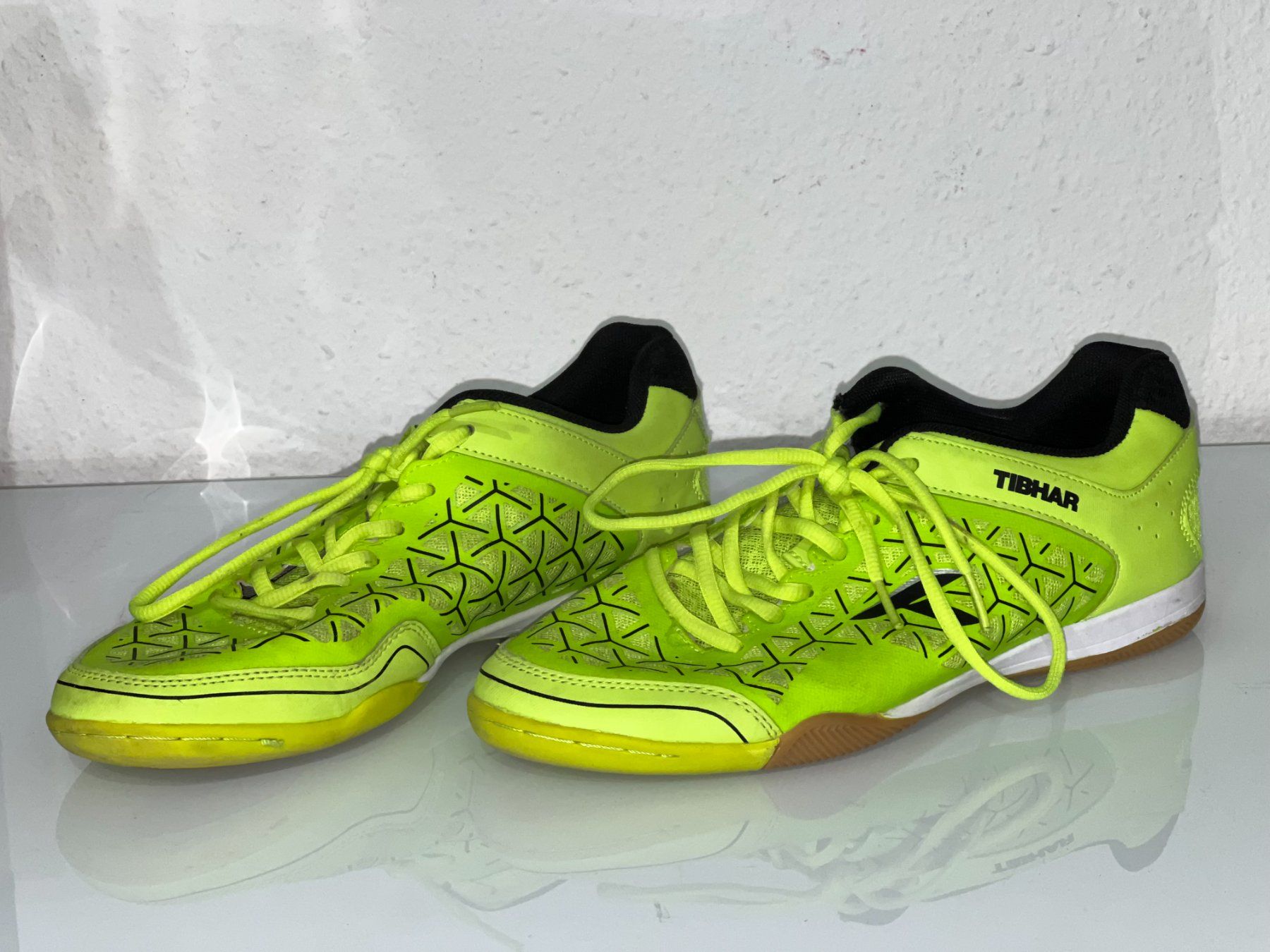 Scarpe da uomo: TIBHAR chaussures Tennis de table 41 – Usato da GENÈVE venduto da triple7ch 1
