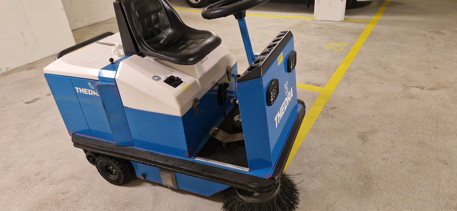 Tutte le macchine: Aufsitzwischmaschine – Usato da Gommiswald venduto da Finnder1