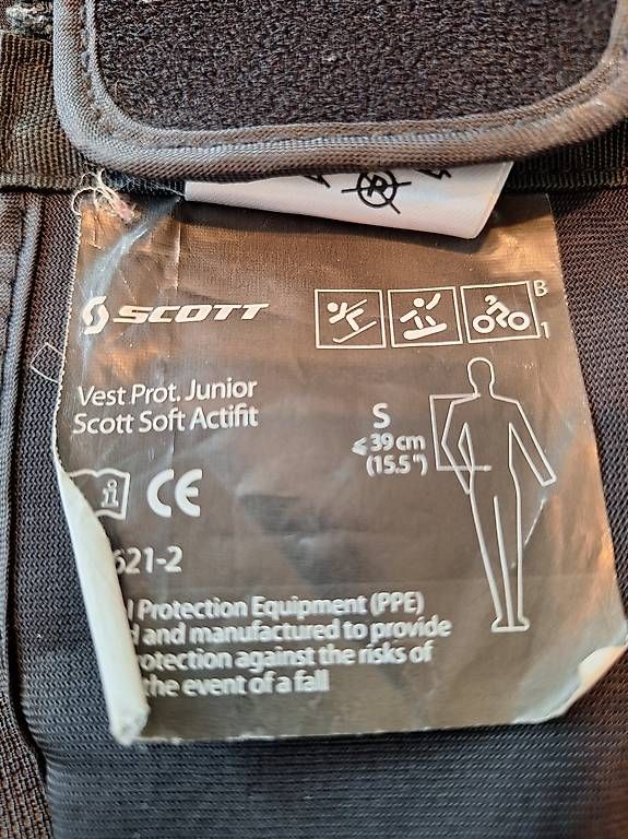 Protezioni & Imbottiture: Scott Rückenpanzer Gr.S Vest Junior – Usato da Seewis-Dorf venduto da GAGAGAGSGAGA 3