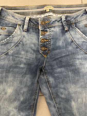 Nile Jeans