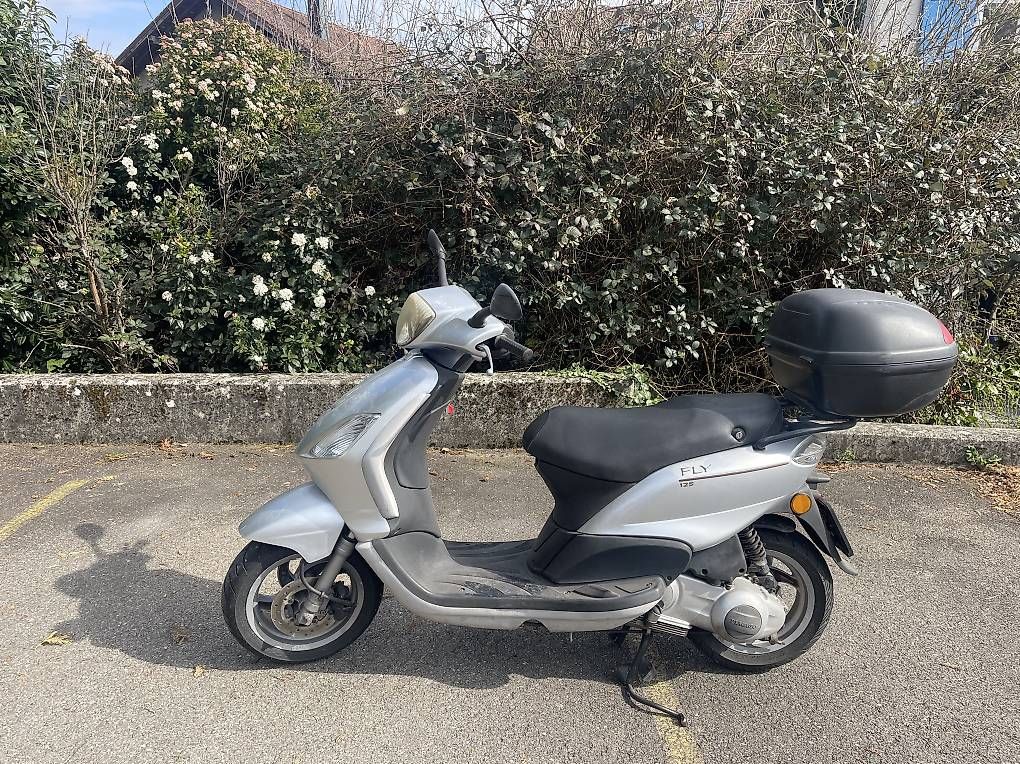 Scooters: Piaggio Fly 125 4T – D'occasion à Reverolle par 45jk45jk 3