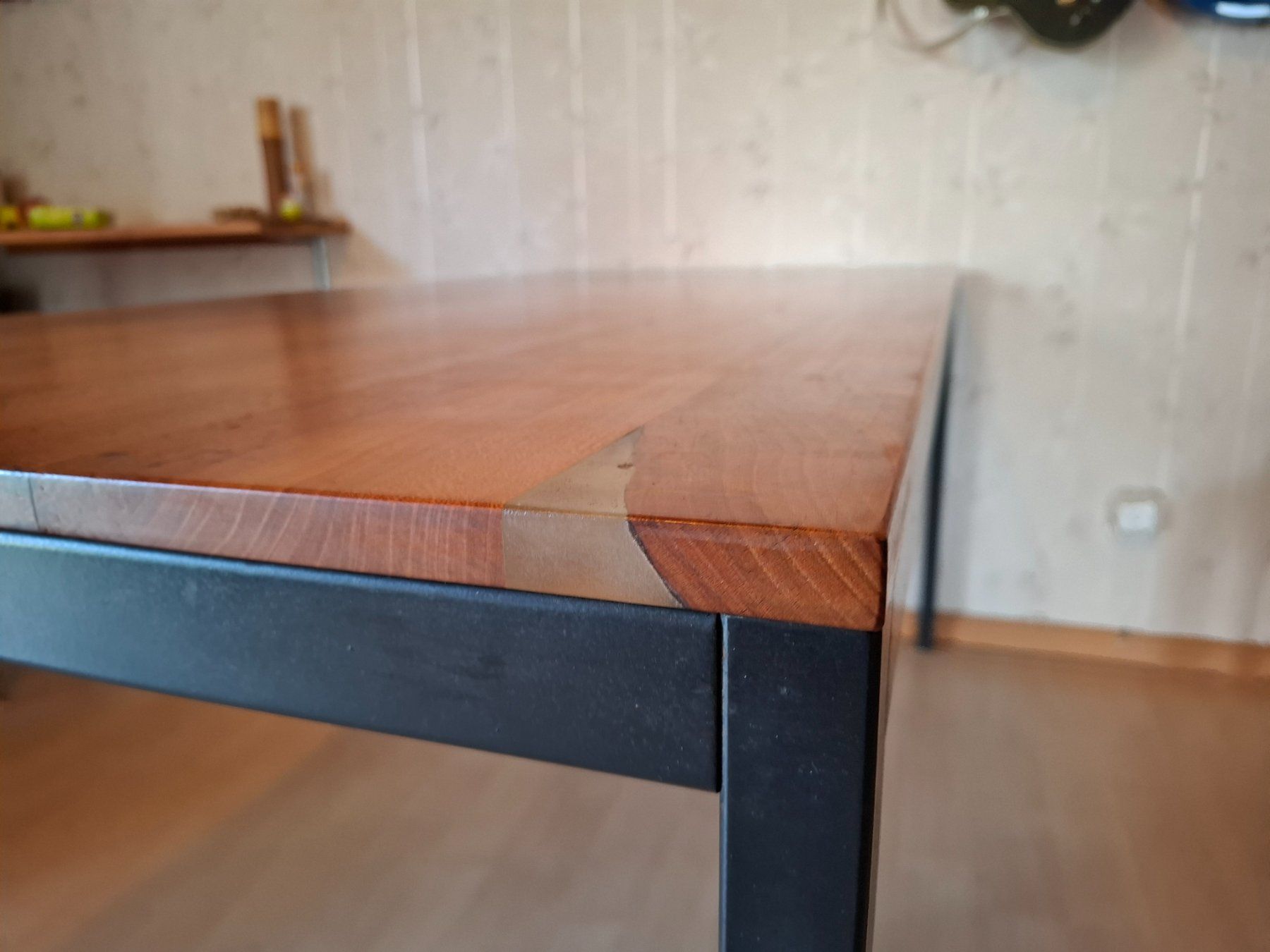 Tavoli: Esstisch Kirschbaum und Metallgestell – Usato da Bottmingen venduto da Schreinerei_Nix_GmbH 4